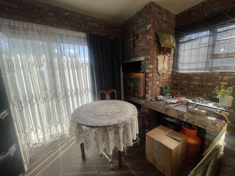 4 Bedroom Property for Sale in Cambridge West Eastern Cape